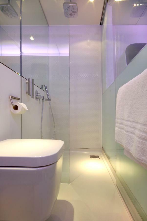 Yotelair London Heathrow Airport Hillingdon Exterior foto