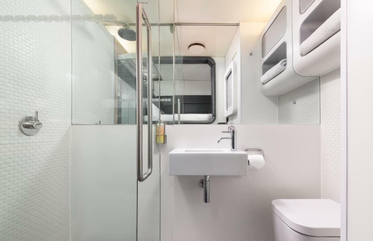 Yotelair London Heathrow Airport Hillingdon Exterior foto