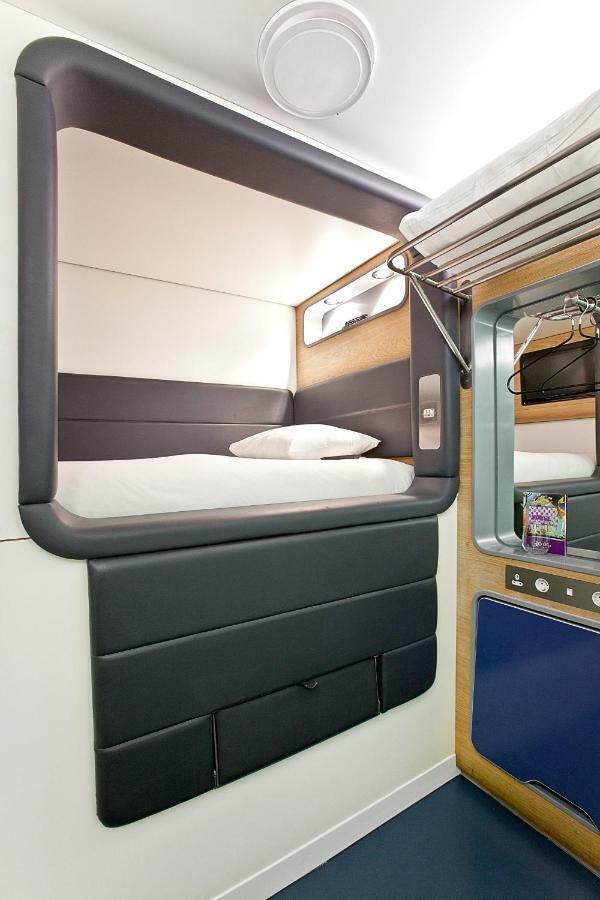 Yotelair London Heathrow Airport Hillingdon Exterior foto