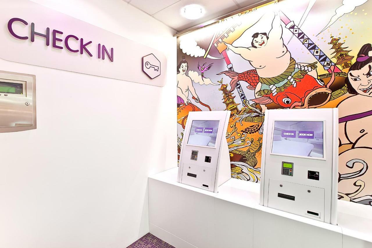 Yotelair London Heathrow Airport Hillingdon Exterior foto
