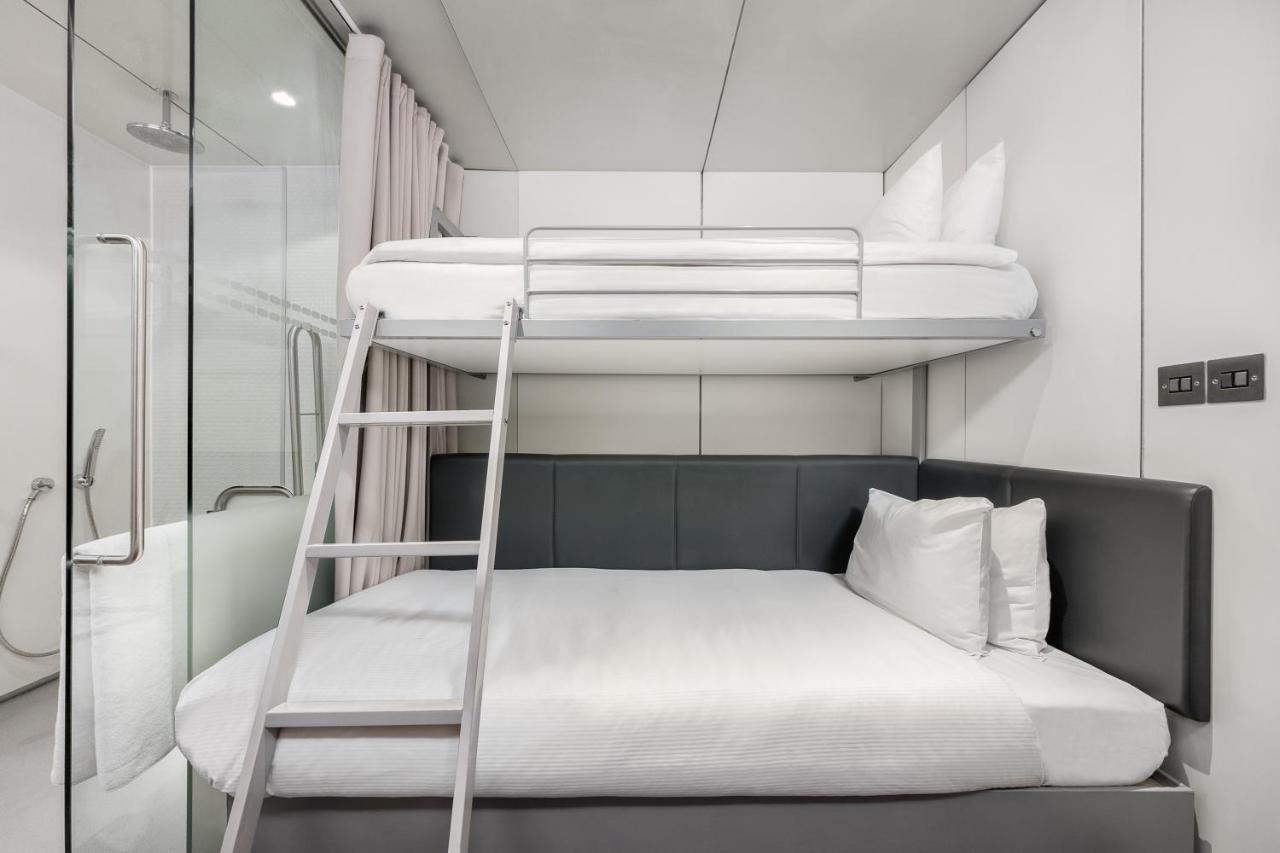 Yotelair London Heathrow Airport Hillingdon Exterior foto